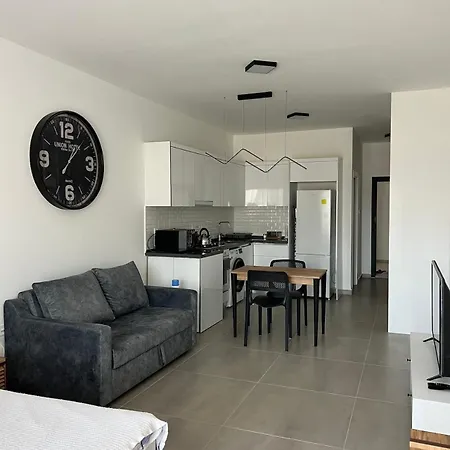 Apartment Studio In Caesar & Spa