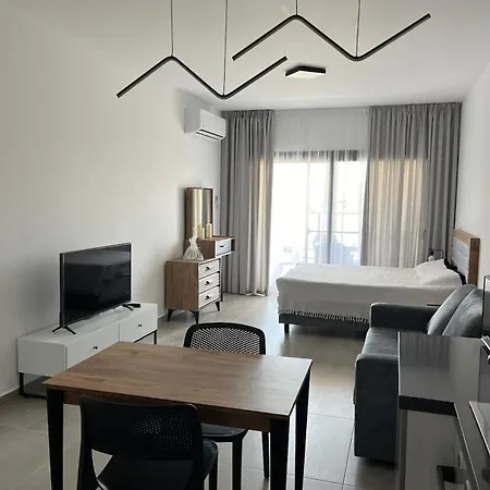 Studio In Caesar & Spa Apartment Perivolia tou Trikomou
